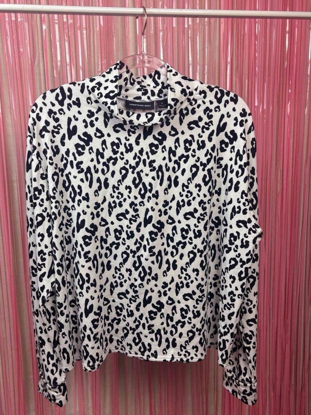 Like New Something Navy White and Black Leopard Print Mock Neck Top M
